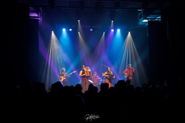 concert ziya élise charles chanteuse pédagogue Nièvre bourgogne chant du monde traditionnel