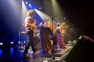 concert ziya élise charles chanteuse pédagogue Nièvre bourgogne chant du monde traditionnel