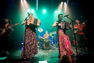 concert ziya élise charles chanteuse pédagogue Nièvre bourgogne chant du monde traditionnel