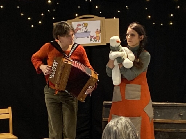 élise charles chanteuse pédagogue Nièvre bourgogne chant du monde traditionnel stages atelier tyrnarog