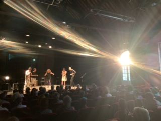 élise charles chanteuse pédagogue Nièvre bourgogne chant du monde traditionnel zyia parmi les champs chorale nivernaise stages ateliers