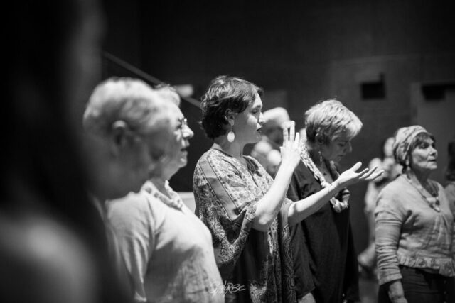 Parmi les champs café charbon Parmi les champs café charbon